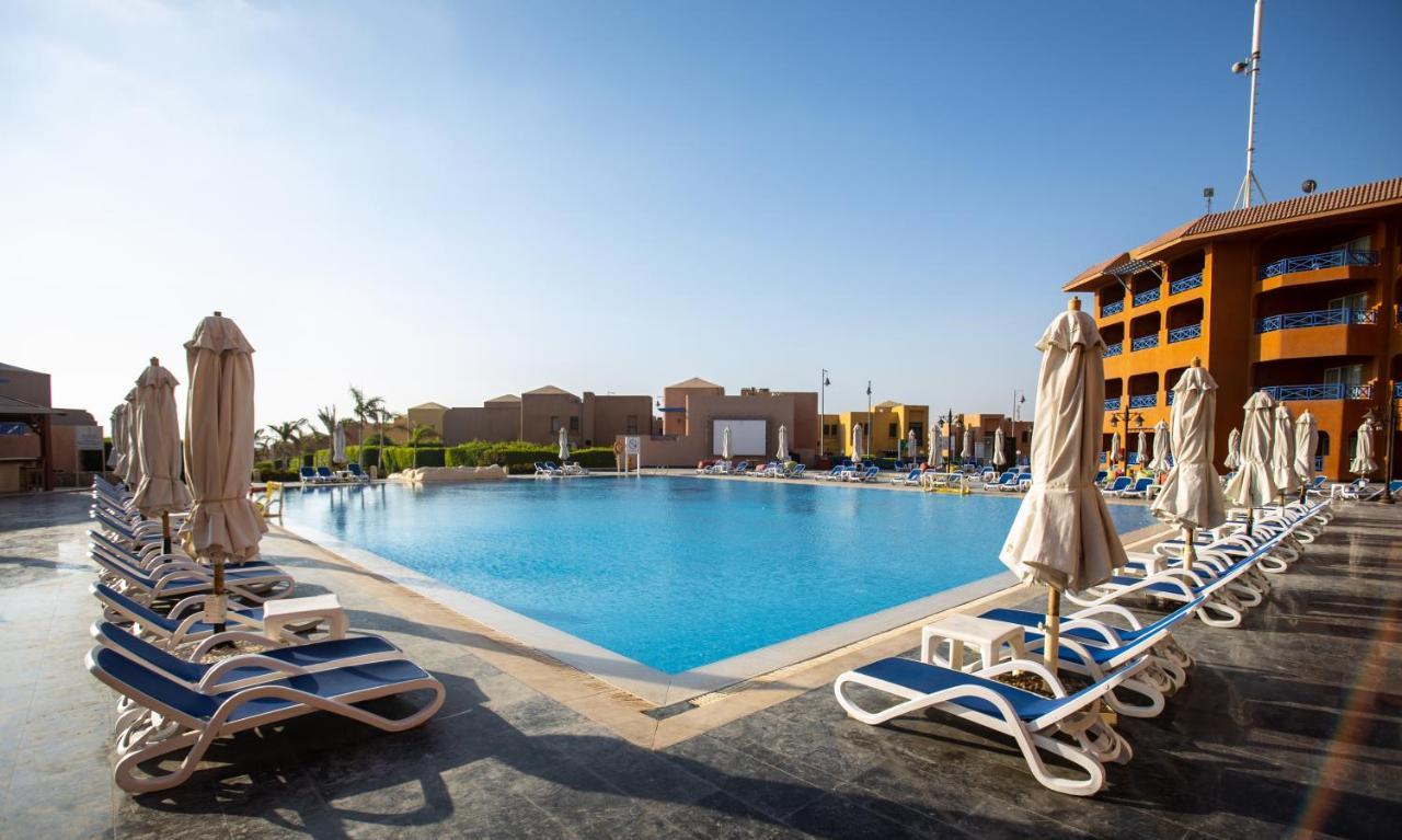 Cancun Sokhna Resort & Villas Ain Sukhna Exterior photo
